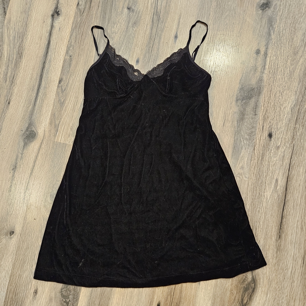 Secret Treasures Black Lace Chemise